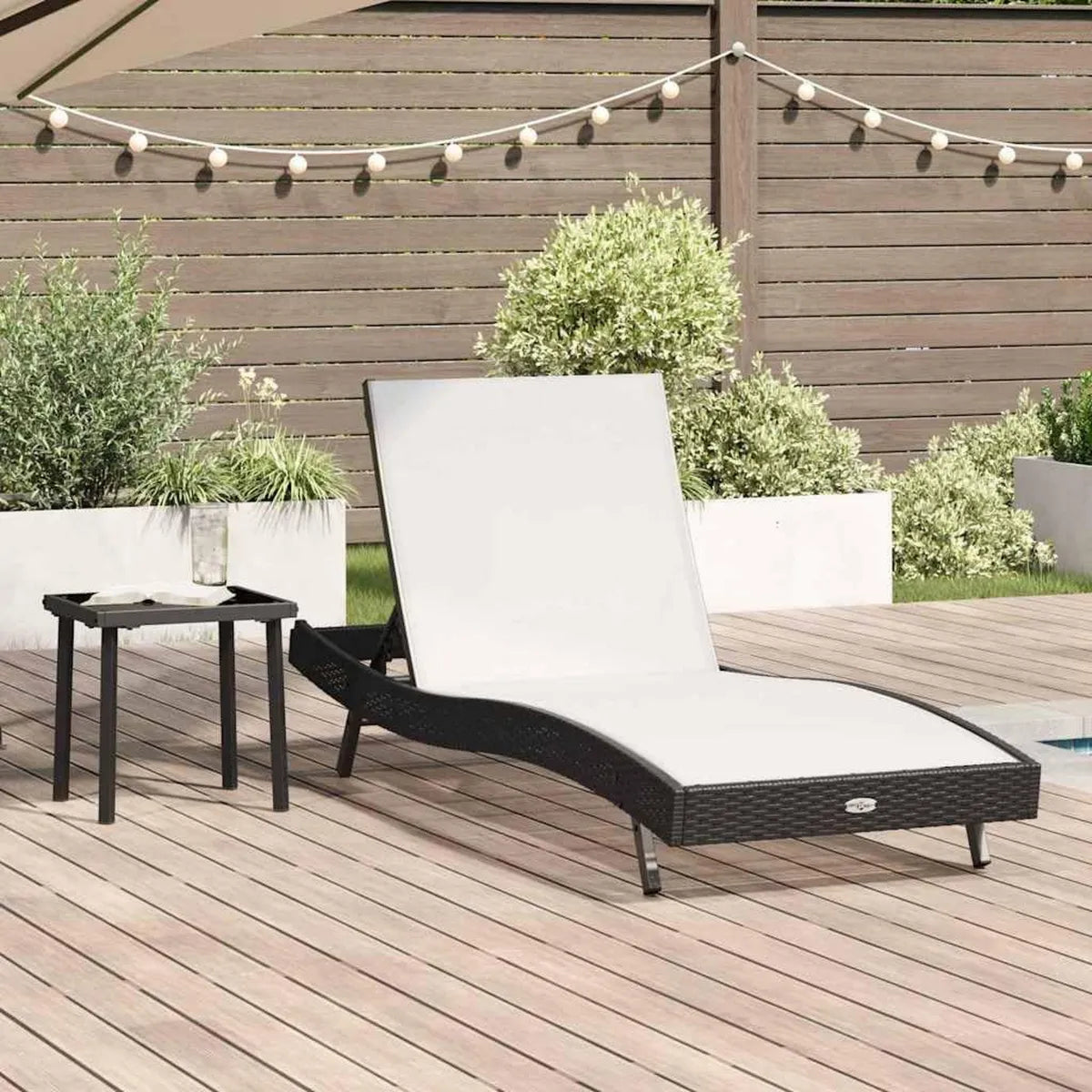 Conjunto de 2 Tumbonas Reclinables de Polirratán con Mesa, Negro y Blanco, para Jardín y Playa